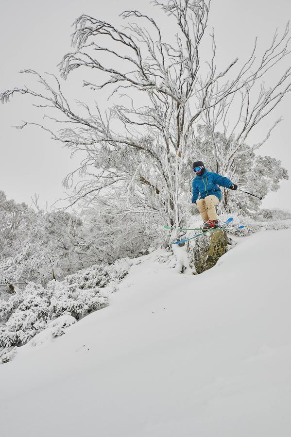 Ski Club Of Victoria - Ivor Whittaker Lodge Mount Buller Exterior foto